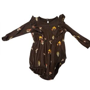 Kyte BABY Brown Ruffle Mushroom-Print Onesie